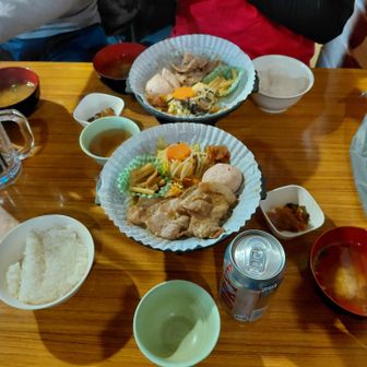 肩の小屋夕食