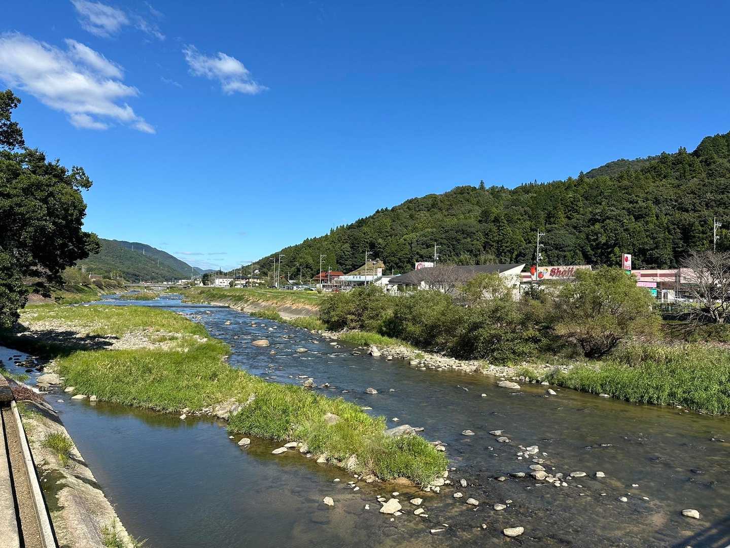 橋を渡りました。