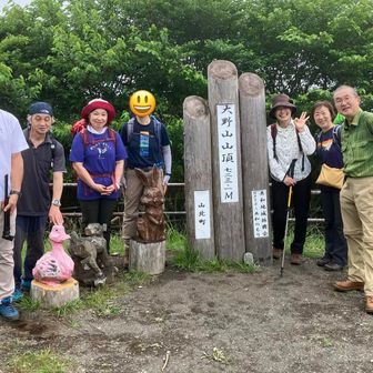 とりあえず頂上で記念撮影