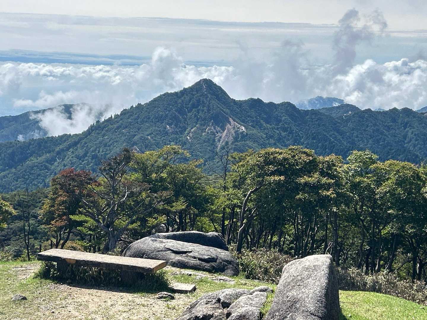 武平トンネル東登山口-武平峠-御在所岳-鎌ヶ岳 周回コースの写真