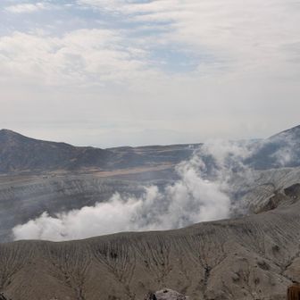 硫化水素の臭いがキツくて何度か咽せました