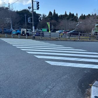 無事に帰ってきました。
今日もお疲れ様でした♪
ちなみに今日は膝無事✨

筋トレ効果かな💪
