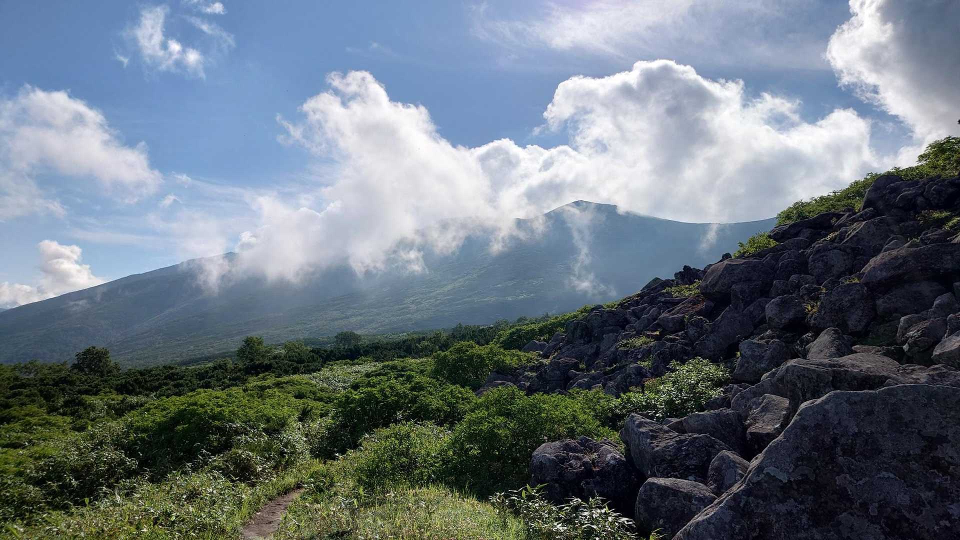 美瑛富士登山口-天然庭園-ベベツ岳 往復コースの写真
