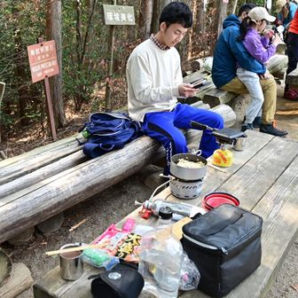 ココア、冷凍ピザ🍕冷凍大盛りスパゲティ🍝。インスタントばっかり