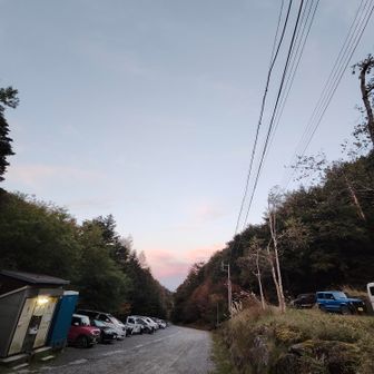 5時20分到着で、空きは2台。