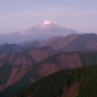 もうすぐ夜明けよ富士山