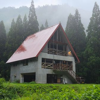 開始(大日杉小屋)  数日前からこの日が雨天予報に変わる→嗚呼 遠方遠征の悲哀を痛感
※宿の送迎車にて当地に至る。
