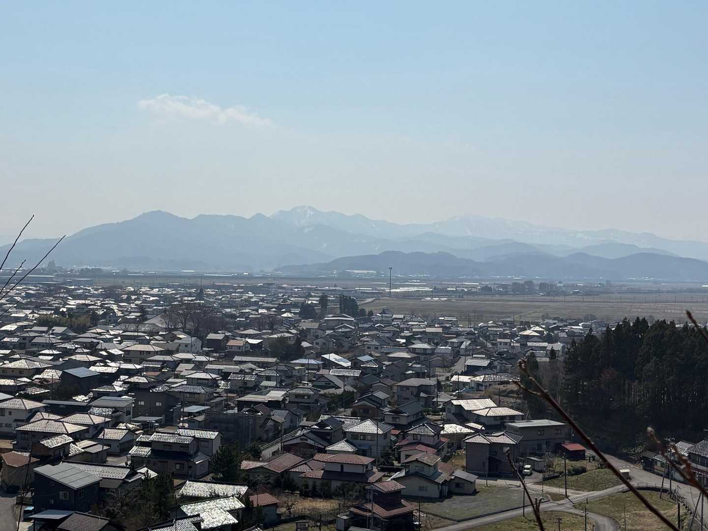 金峰山⛰母狩山
霞？黄砂？花粉？