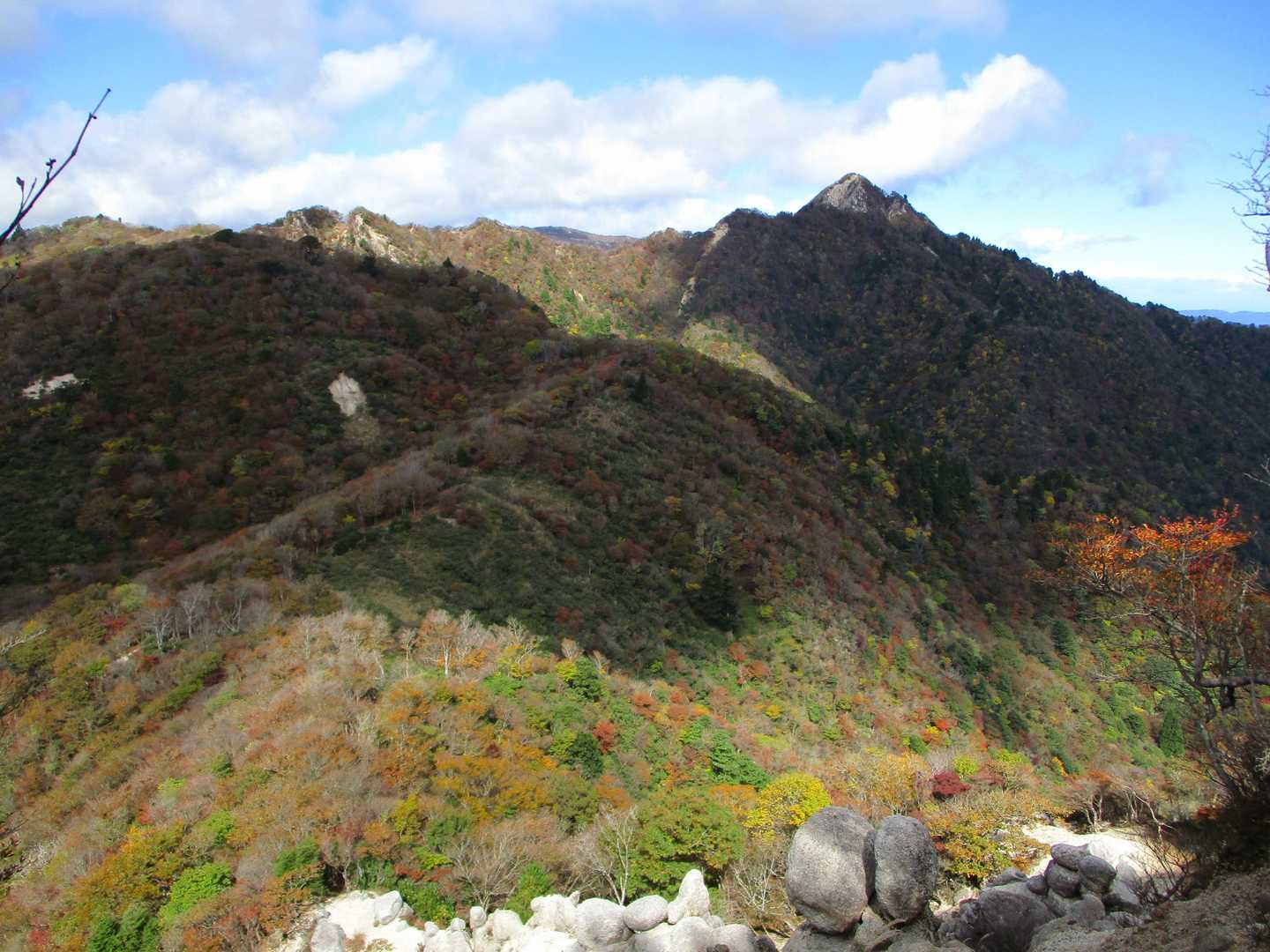 鎌ヶ岳登山口-水沢峠-水沢岳-鎌ヶ岳 周回コースの写真