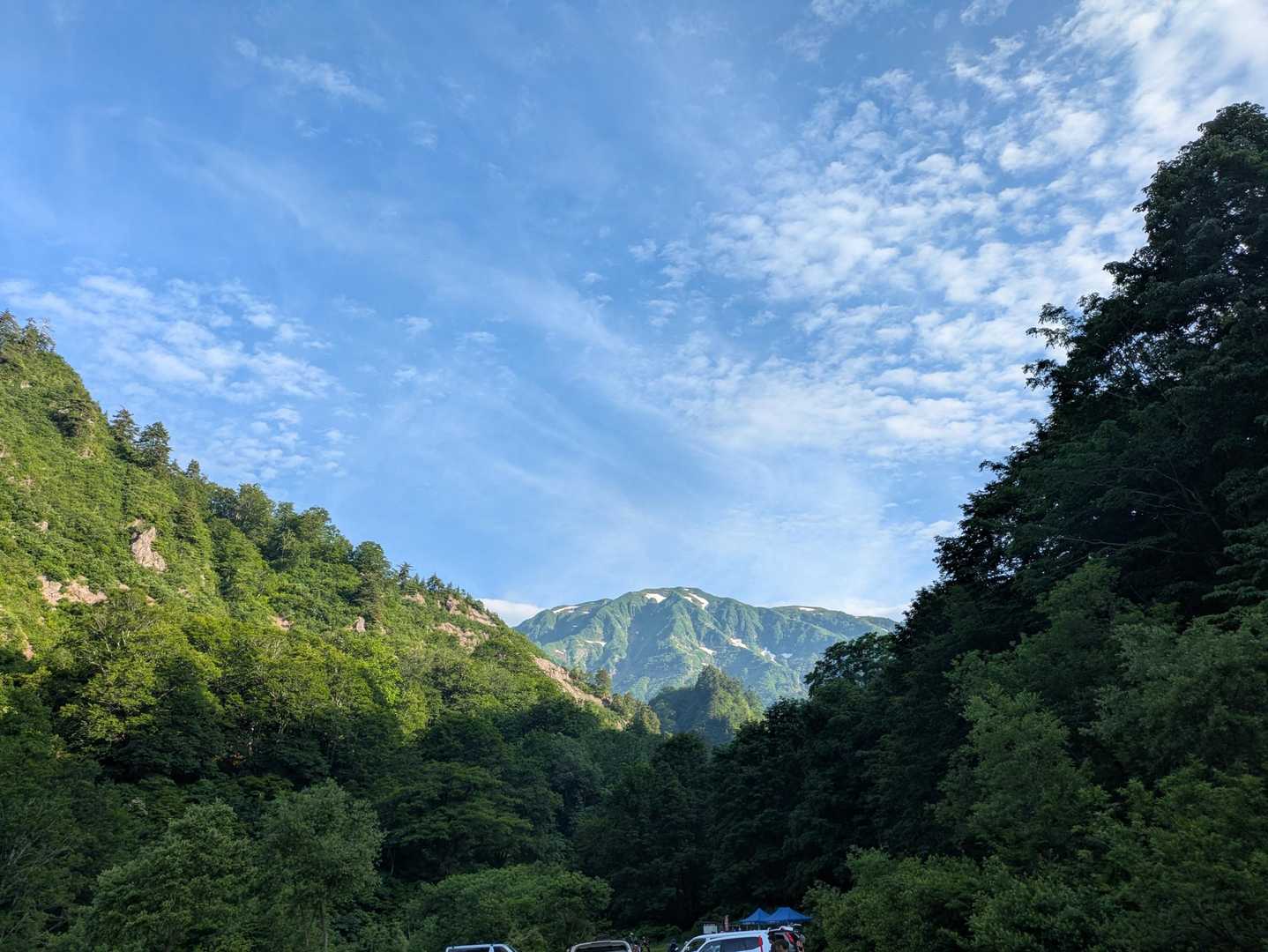 山開きで大勢の方が来ていました☀
昔は道路沿いにドライブインが有ったそうです。