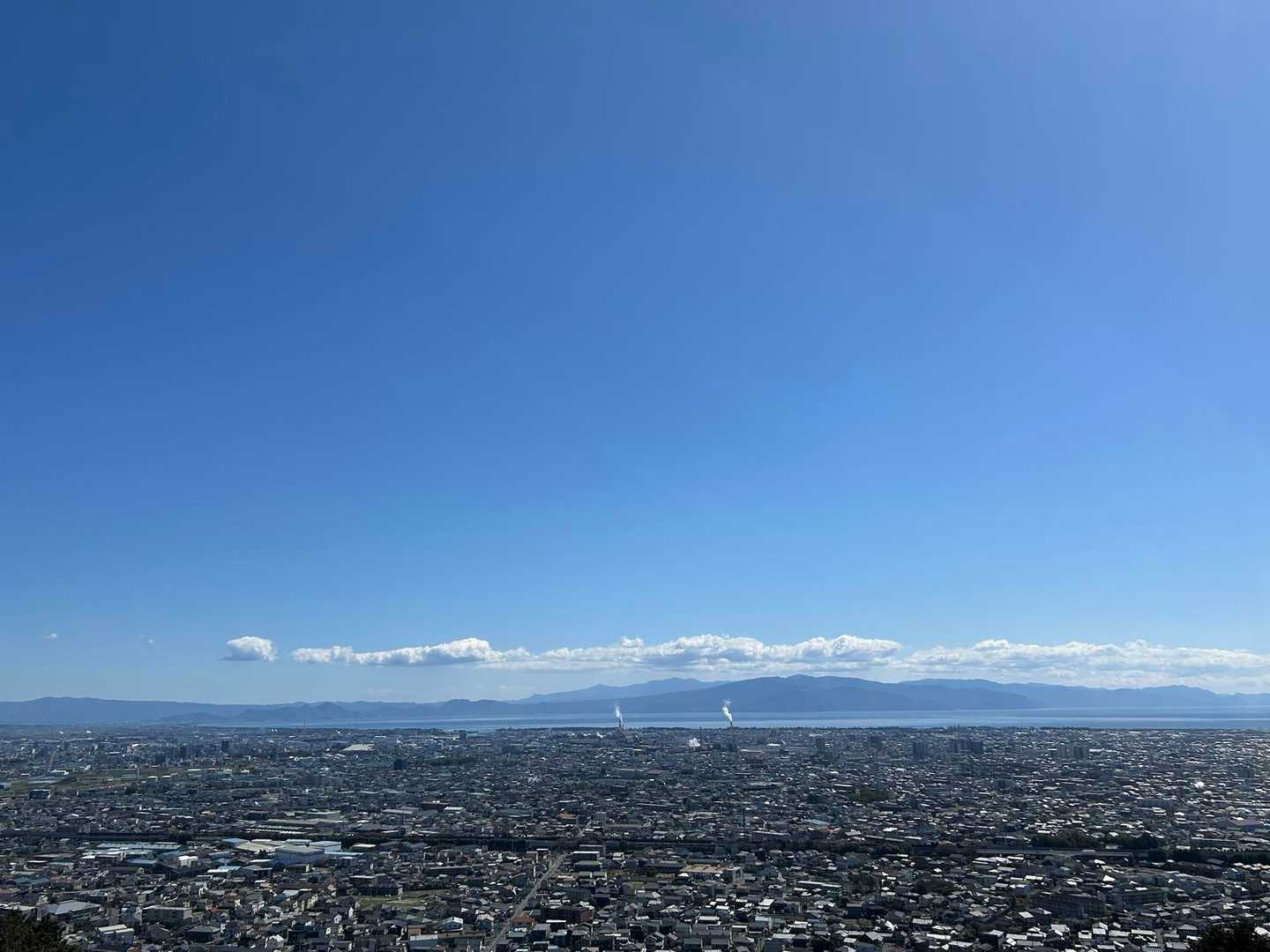 富士市街と駿河湾からの伊豆半島