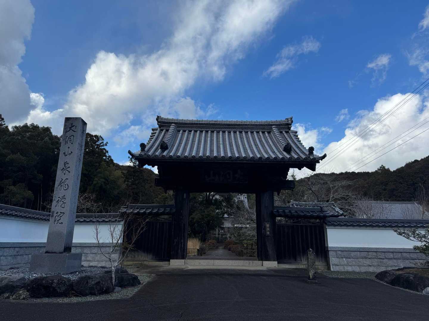 龍渓院のイメージに似てる？
（思い込みかも🦆）