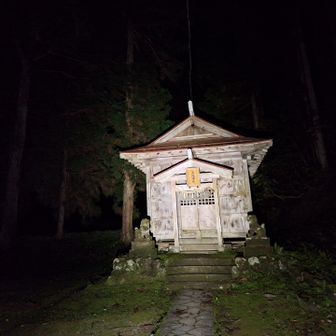 そこそこ人出がある鳥坂神社