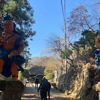 仲間と合流して再度天龍寺の「鉄わらじ」へ