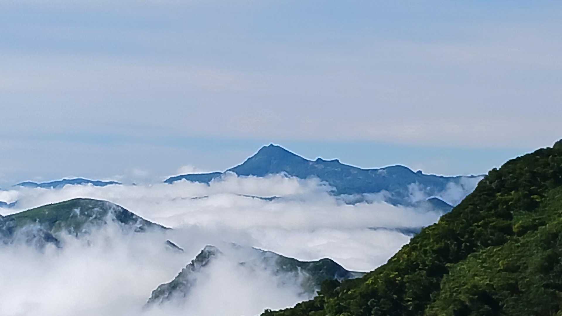 夕張岳?!