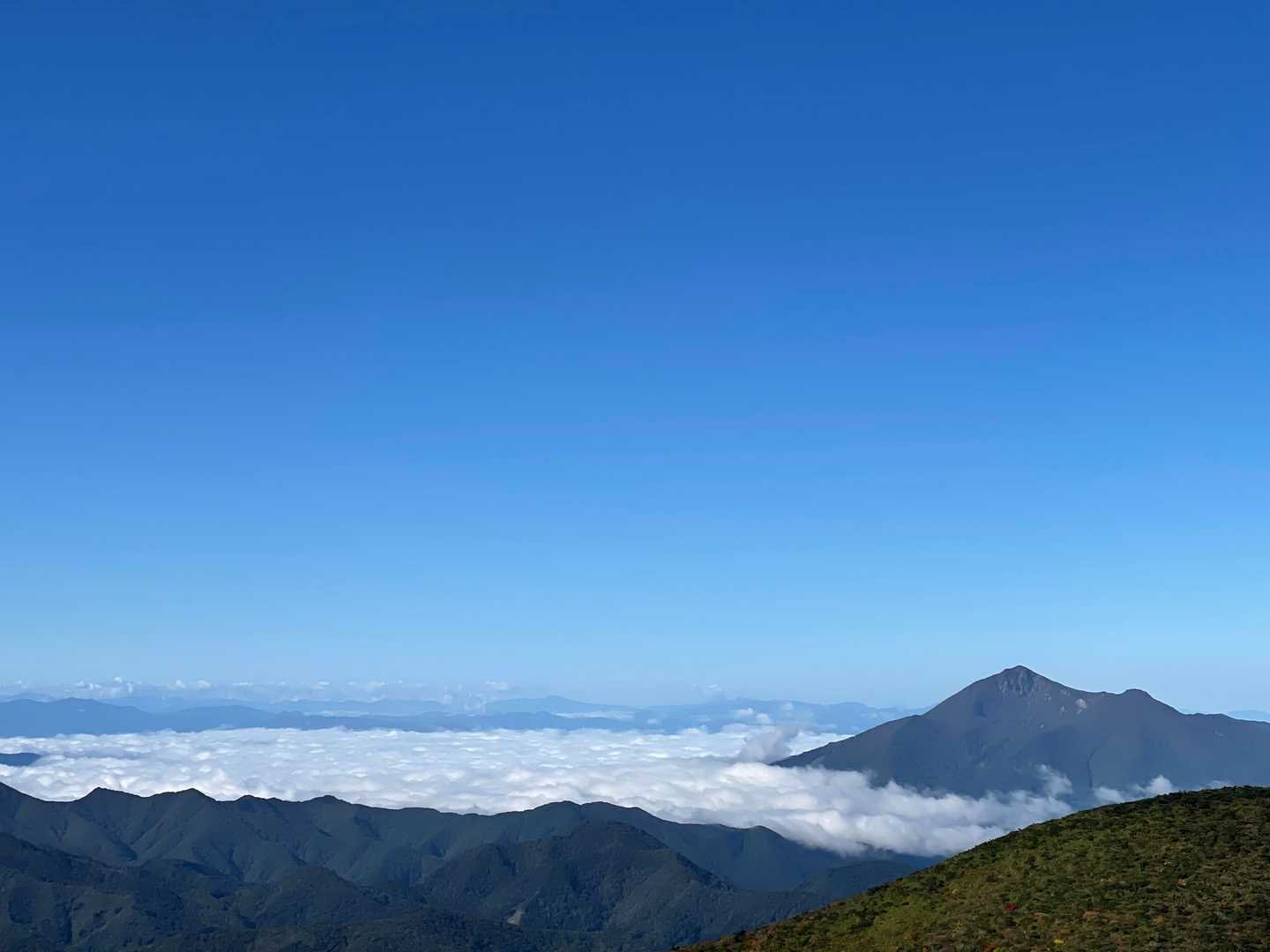 雲海と磐梯山