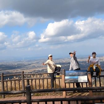 柵を跨いで記念撮影📷✨