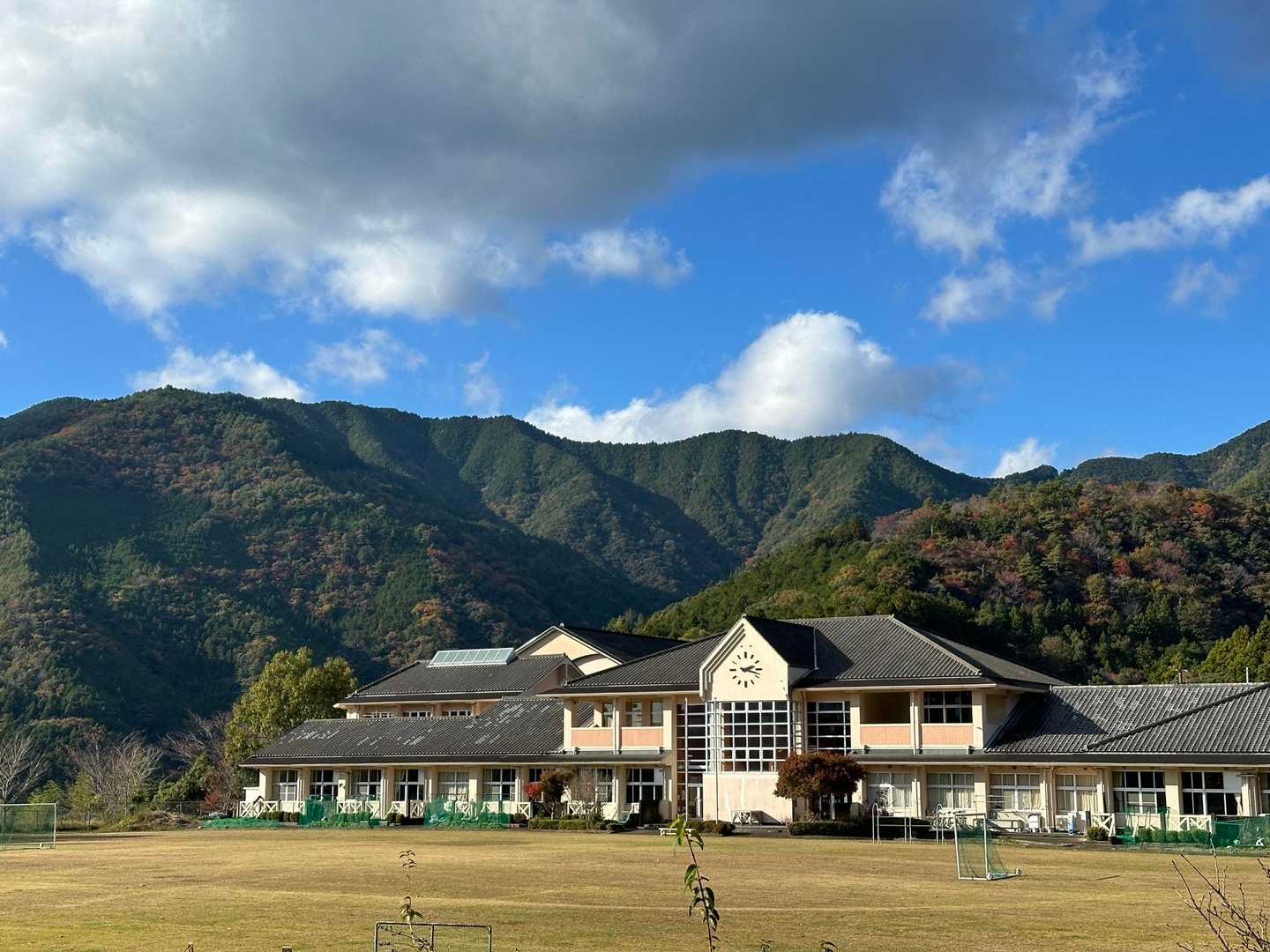 学校かなぁ〜