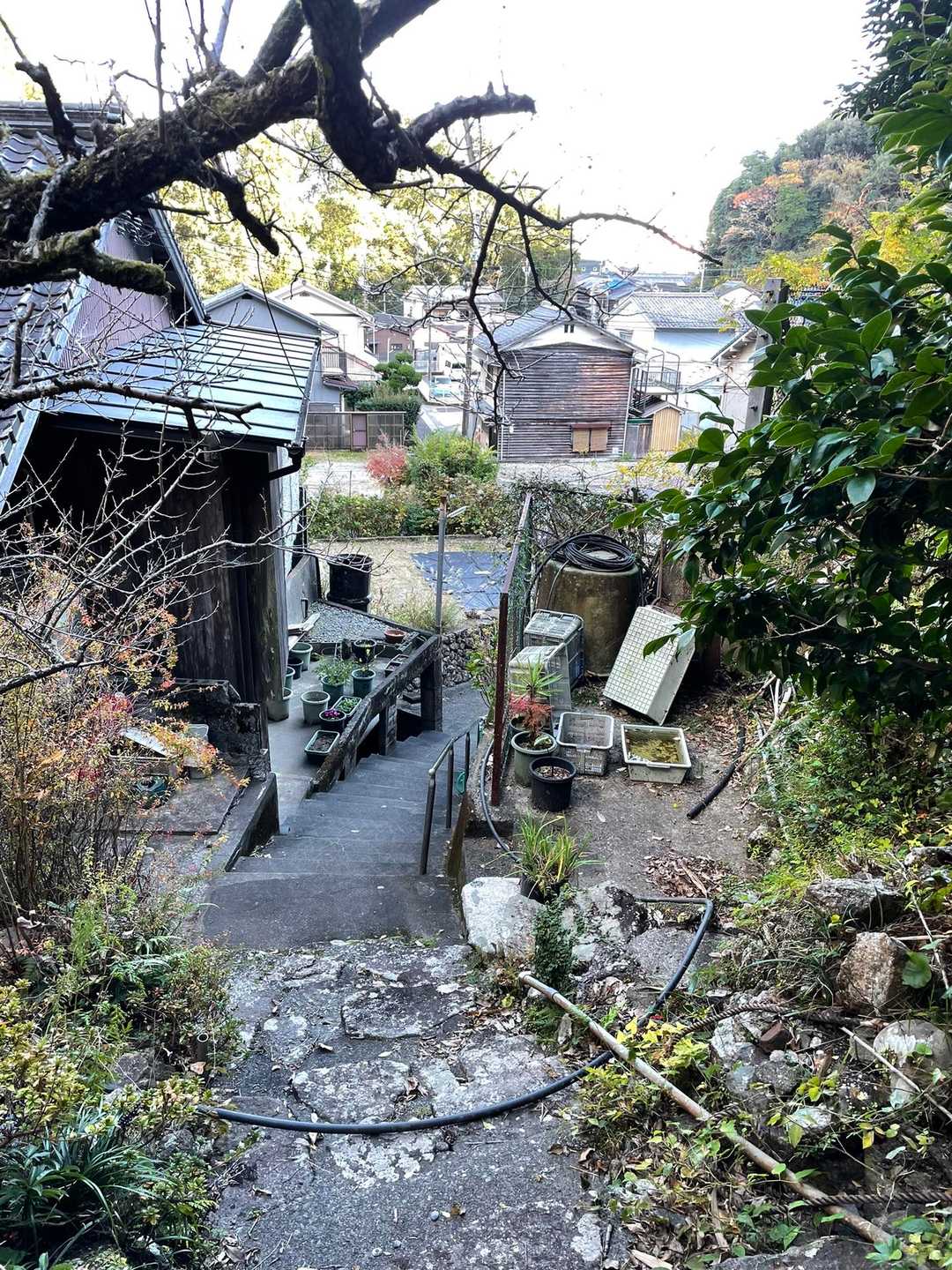 住宅街へ