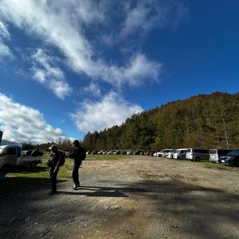 8時過ぎ
第３🅿️はすでに満車のようで、湖北の第４🅿️に誘導されました🚗
第4も結構な車量