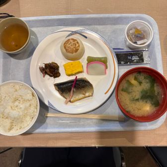 朝食