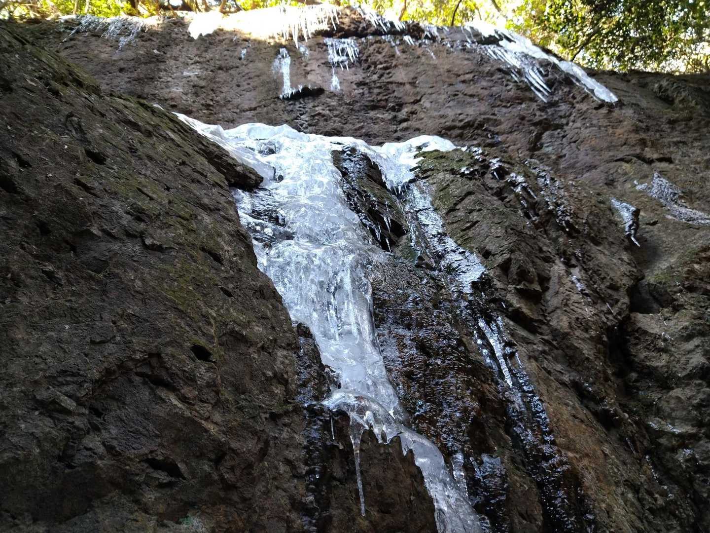 氷柱を期待していたが