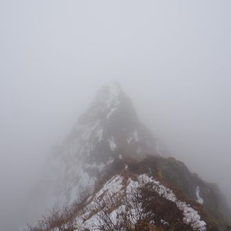 槍ヶ峰
朝より風が弱いので山頂へ