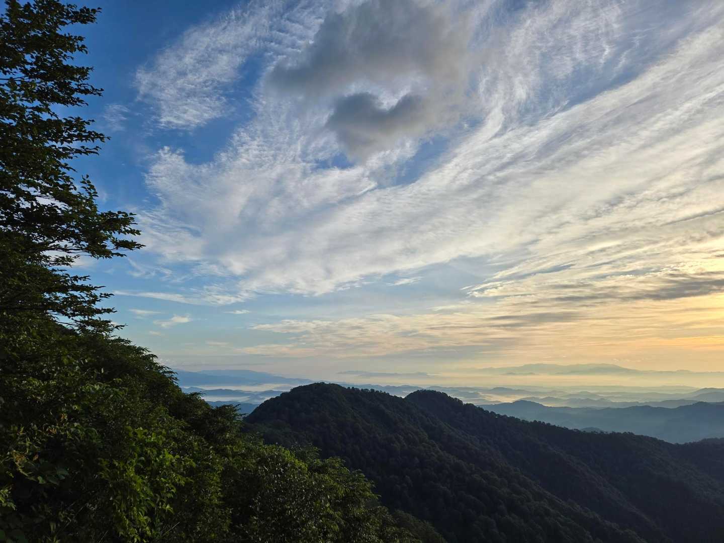 感無量…の空👍