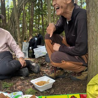 ほんで、一人いそいそとカップ焼きそばを作っていたゴーイングマイウェイなseiさん！
シフォンケーキがボリューミーやから、ケーキ食べてから焼きそば作りってKさんからアドバイスされてたのに聞く耳持たず😂