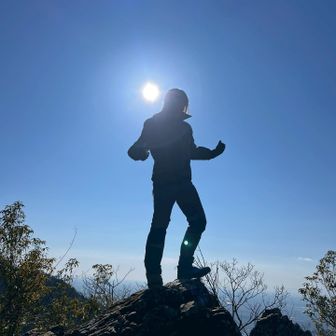 朝来たつつじ山に到着✨
ここであのポーズのリクエスト🤣