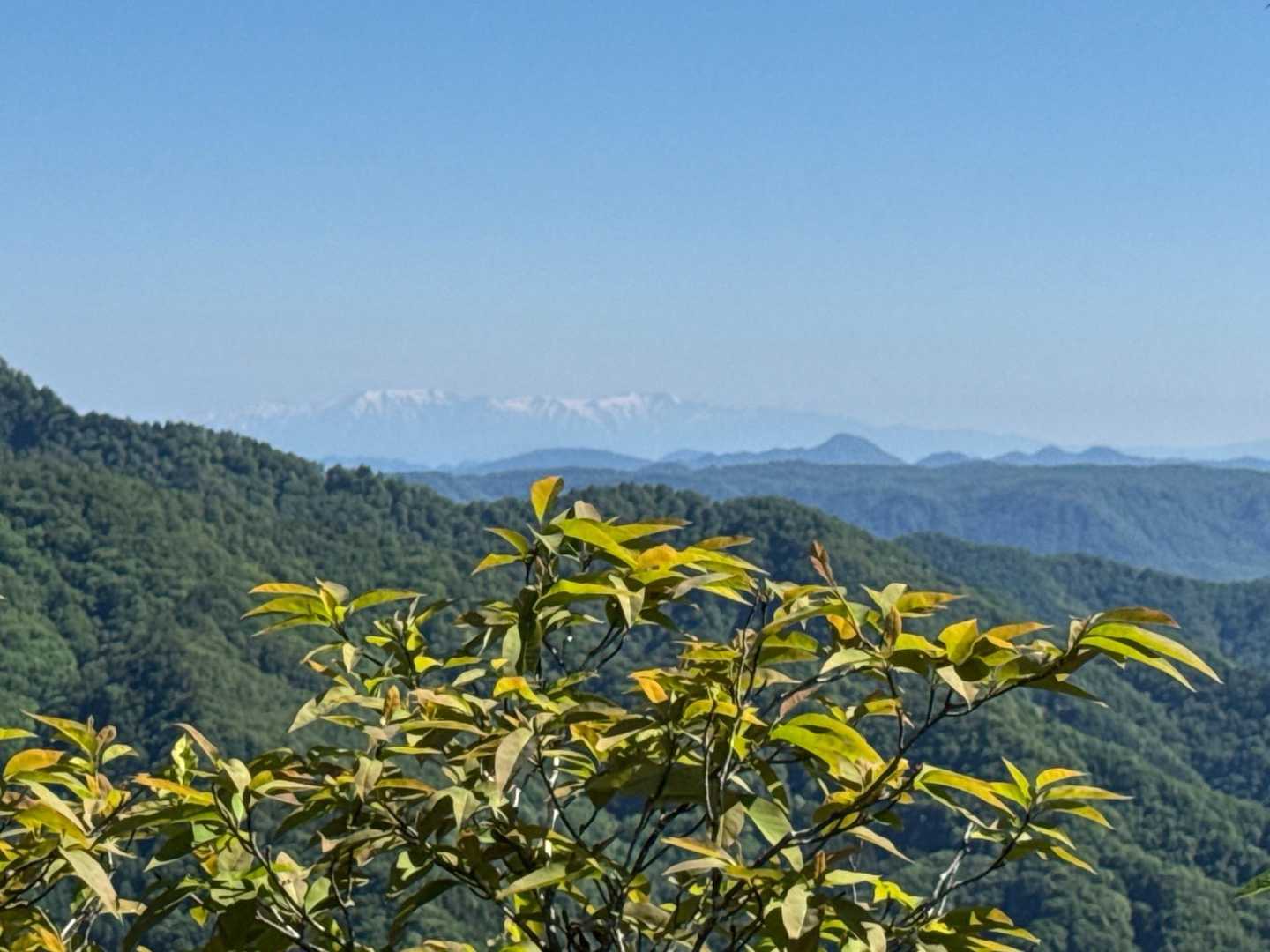 飯豊山が見えます