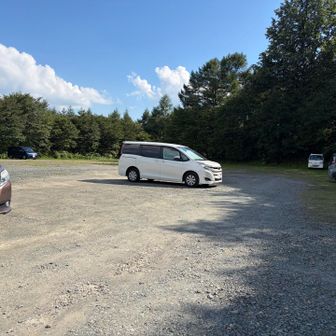 駐車場に戻ってきました！ストレッチもできず車に乗り込む‼️🪰
お疲れ様でした〜！💦