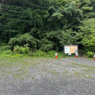 登山口脇に水道がある。冷たくて嬉しい
