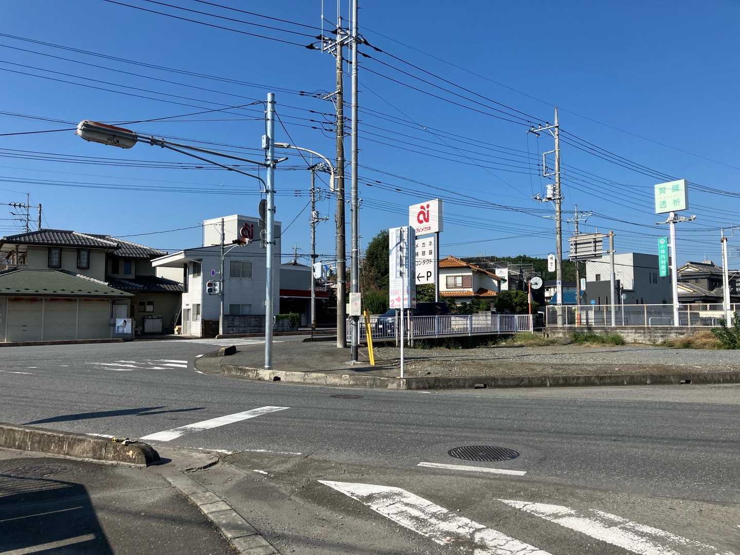 スーパー（ヤオコー）の駐車場を突っ切って、国道254に出たら3kmほど北上。