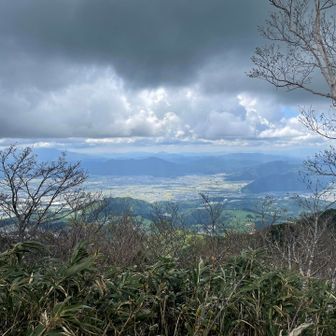 経ヶ岳・法恩寺山 平野部は晴れてていい感じなんですが。