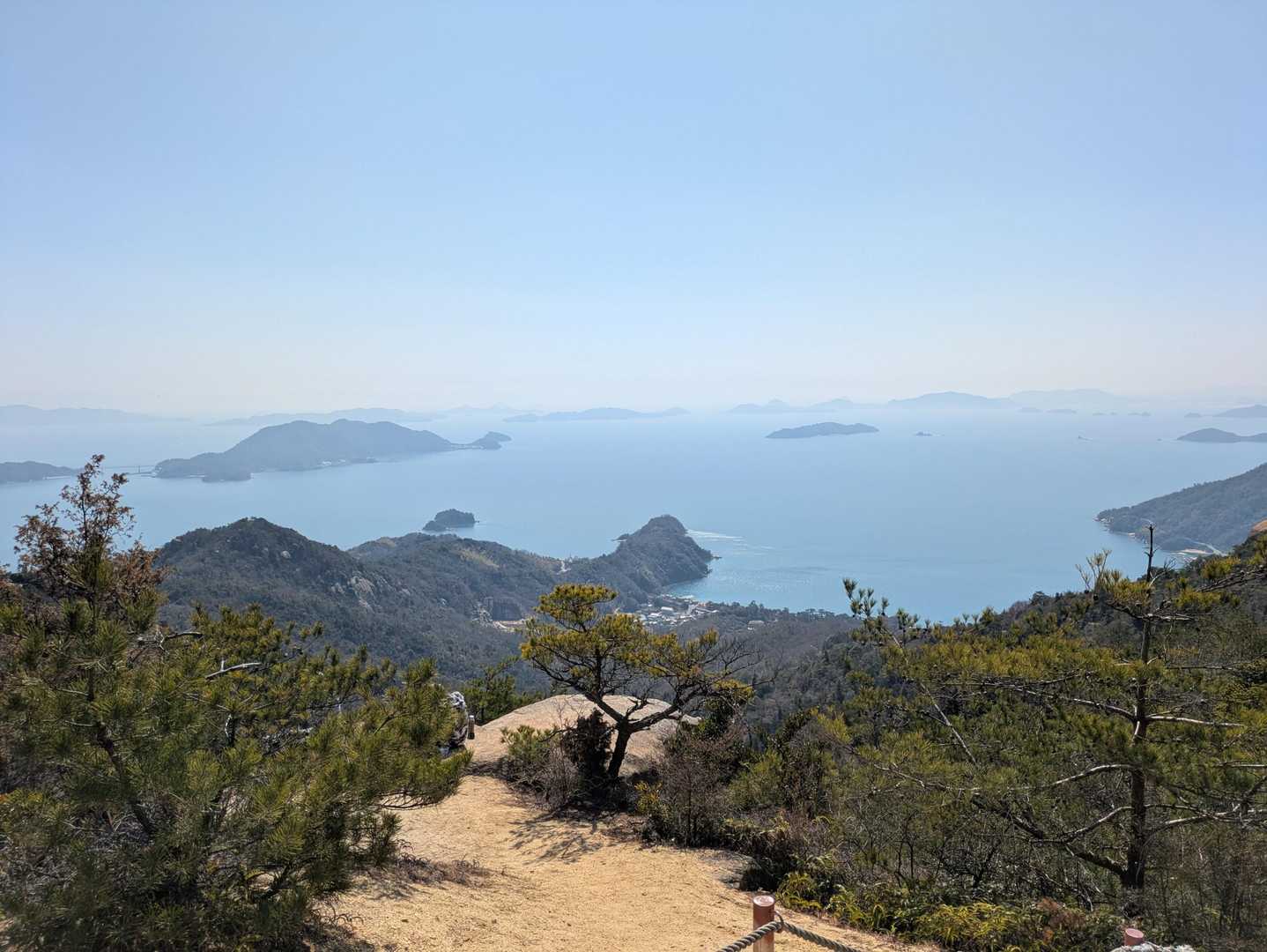 火山登山道入口-火山 往復コースの写真