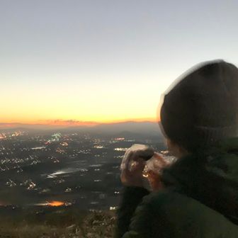 日の出を待ちながらおにぎりタイム💓