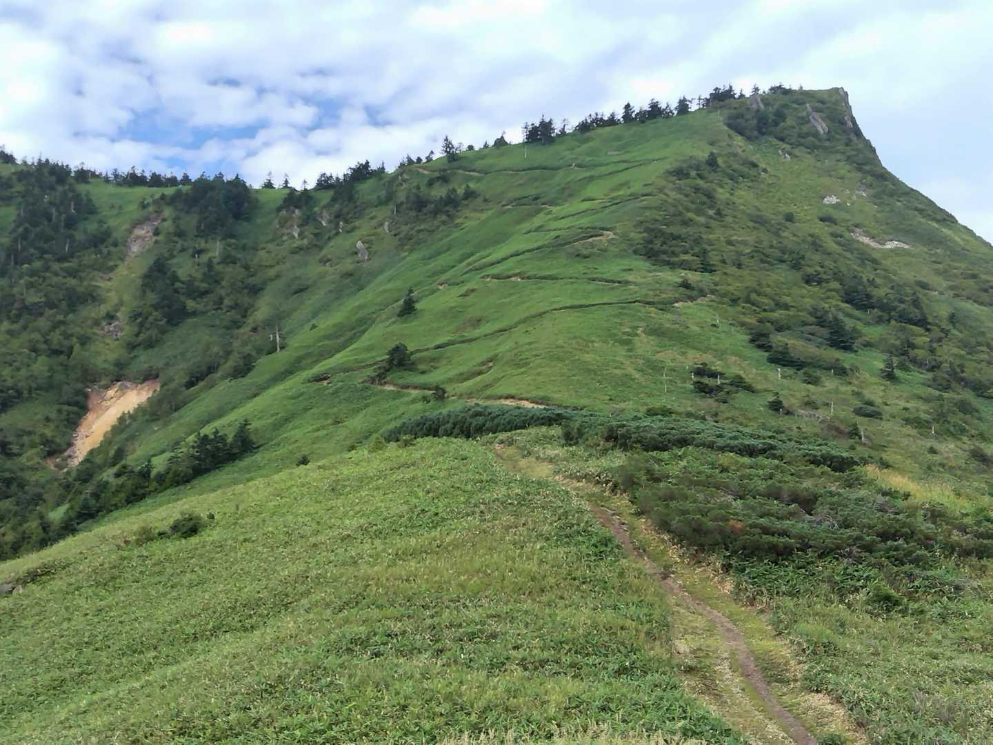 まずは破風岳を目指して