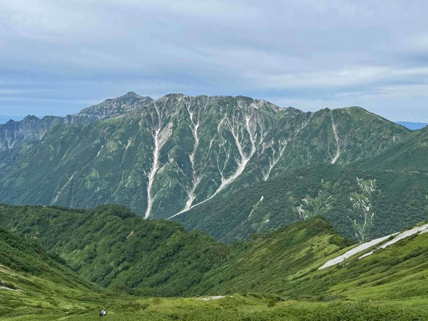 振り返って笠ヶ岳⛰️
やっぱかっけぇ〜😊