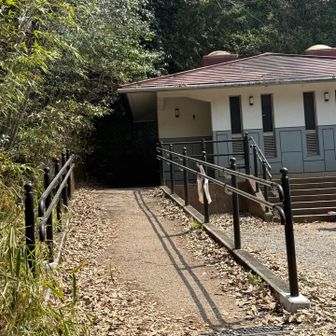 トイレあります