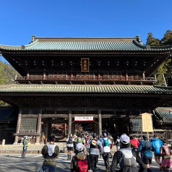 スタート直後の三門