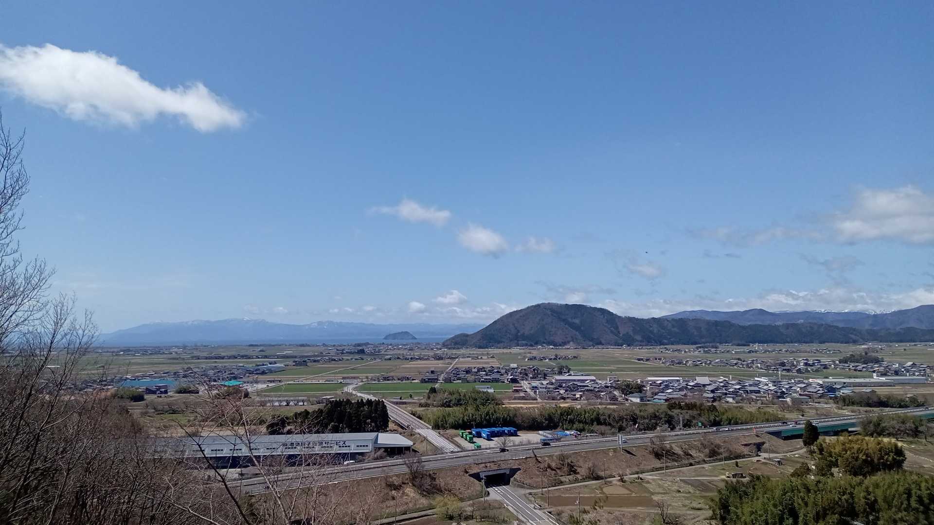 丁野山からは見晴らし良い