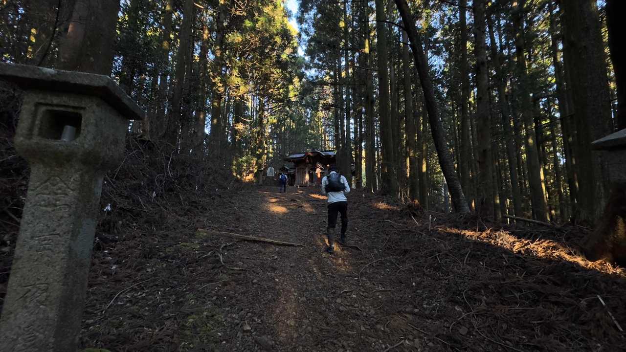 秋葉山上社へ初詣ハイク の写真 13