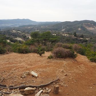 展望所
しかし見えるのはゴルフ場ばかり…