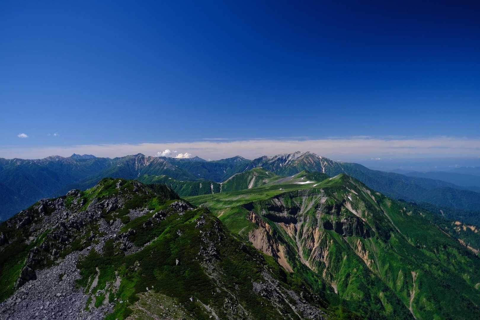 室堂登山口-浄土山-獅子岳-ザラ峠-五色ヶ原-一ノ越 周回コースの写真