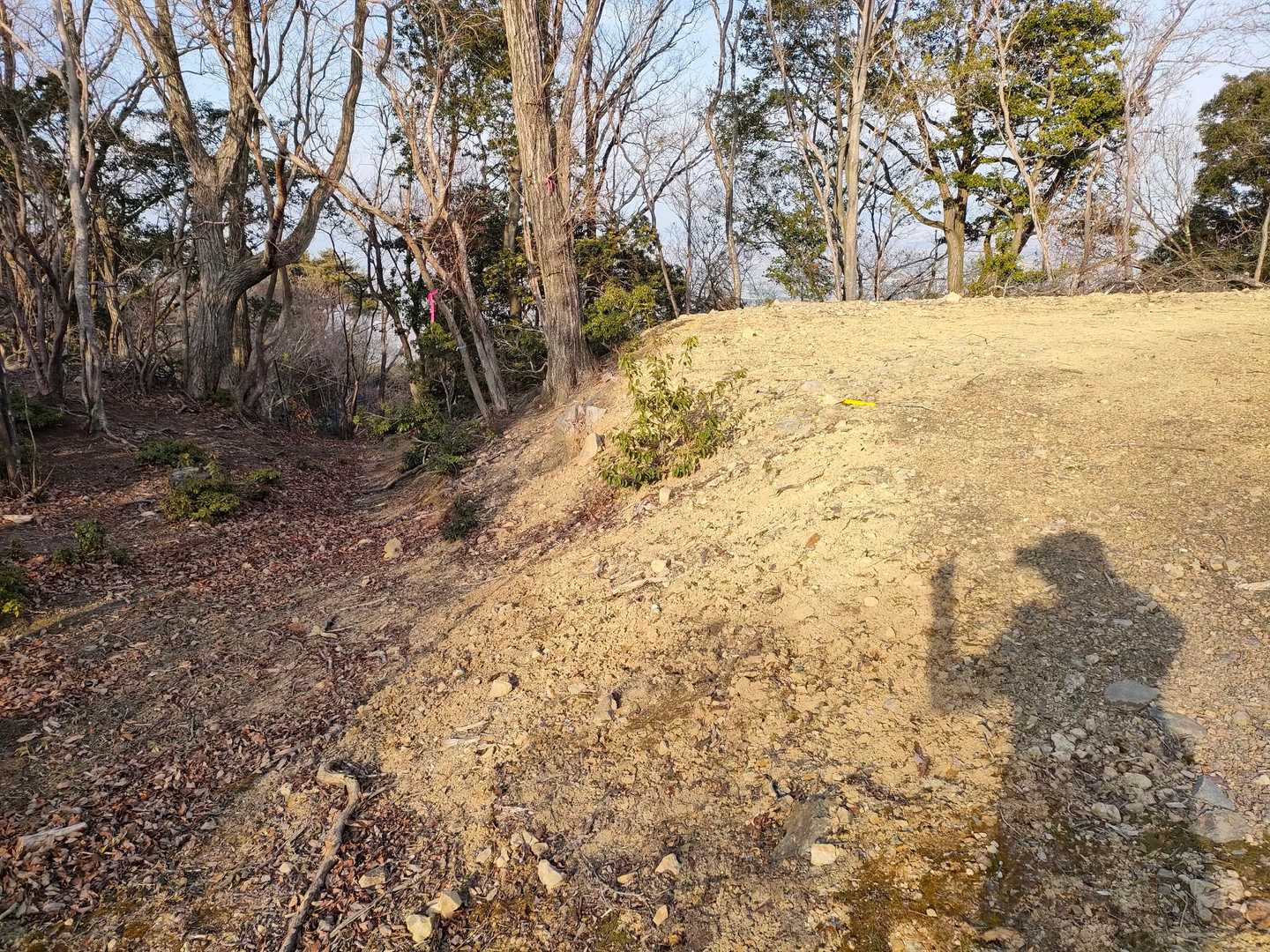 4時になったから急ごう
陽が落ちてきた
初めての道なので気合入れ直し