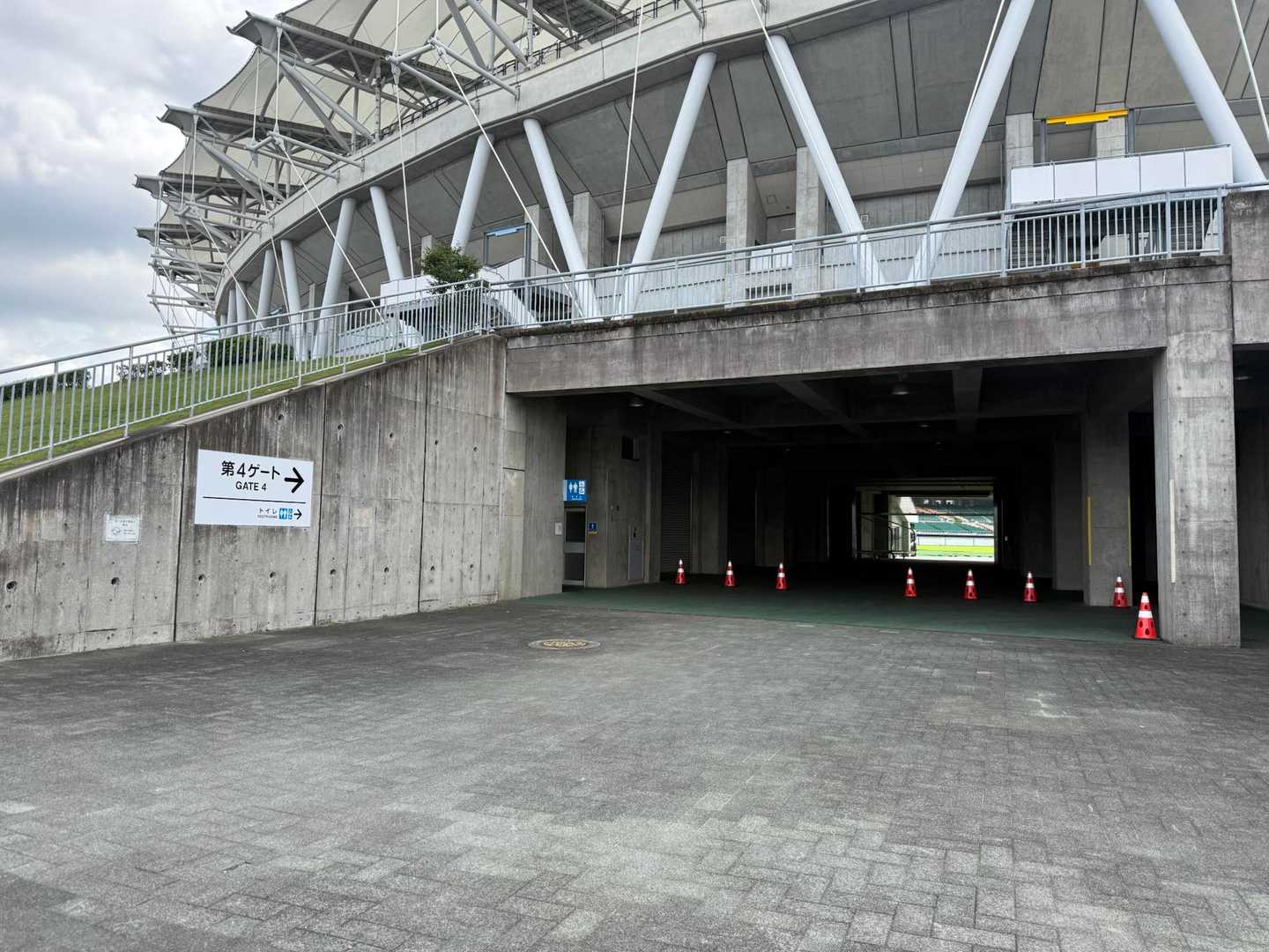 ゲートを抜ければ、大歓声でしょう🎉