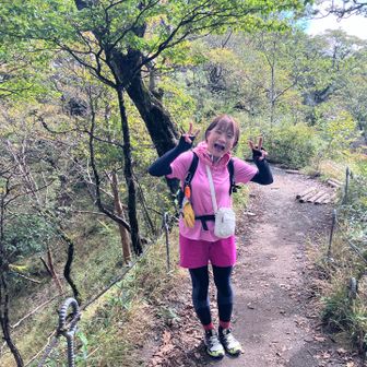 幸運をもたらす方にお会いしました❣️
運気きっと上がります🤭

足指故障中ですが元気に歩いてました🤣
自分と同じ中指長いらしいです🤭