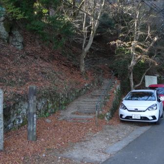 階段を登って、大比叡に向かいます。