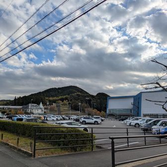 ばらの丘公園からスタート。